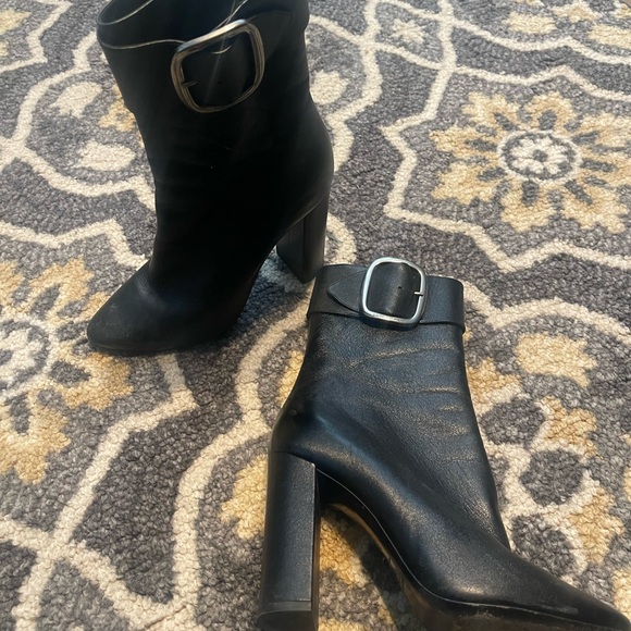 YSL Joplin leather boots. Great condition - Picture 2 of 5